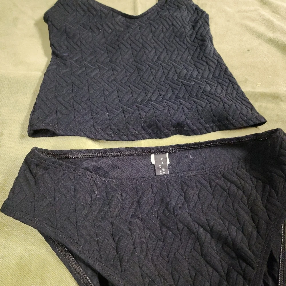 Bathing suit - Picture 2 of 10